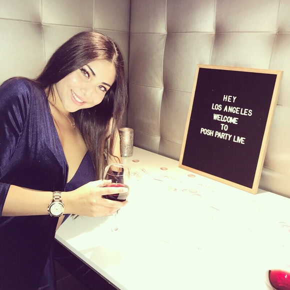 MEET YOUR SELLER💕 - Picture 6 of 8